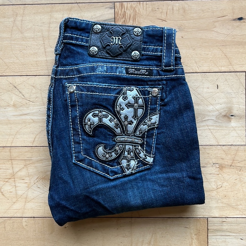 LIKE NEW Miss Me Mid Rise Boot Cut Embellished Jeans